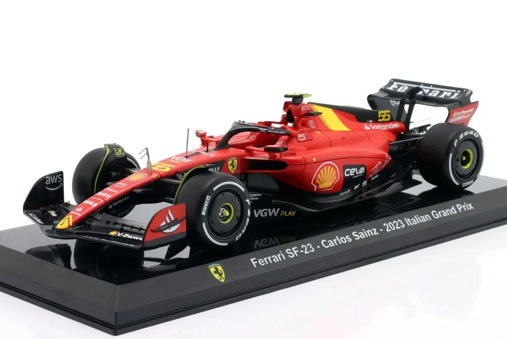โมเดลรถ 1:24 Ferrari SF-23 #55 Carlos Sainz jr. อันดับ 3 Italien GP ฟอร์มูล่าวัน (โพลโพซิชัน) ปี 2023 Premium Collectibles