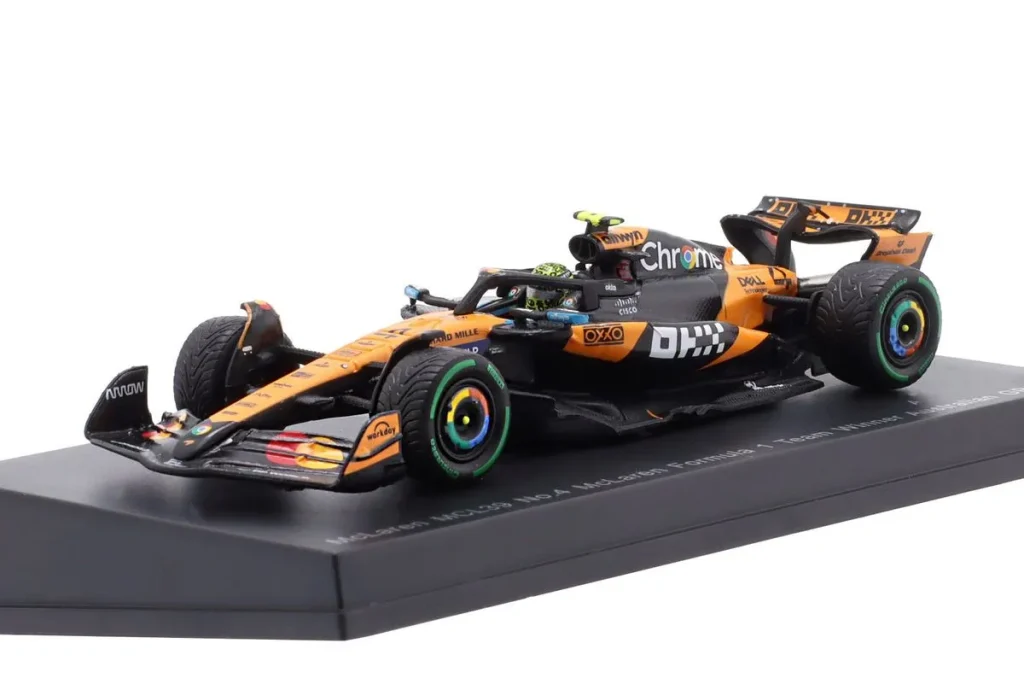 โมเดลรถ 1:64 McLaren MCL39 #4 Lando Norris โพลโพซิชัน & ผู้ชนะ Australien GP (Melbourne) / ฟอร์มูล่าวัน แชมป์โลก ปี 2025 Spark