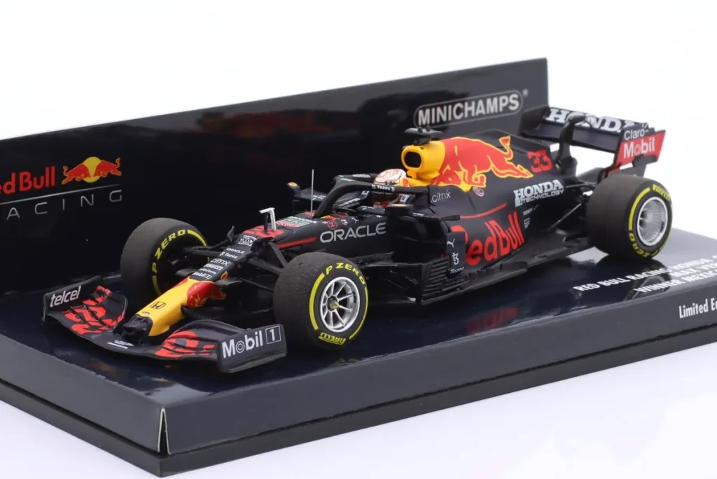 โมเดลรถ 1:43 Red Bull Racing RB16B #33 Max Verstappen ฟอร์มูล่าวัน ปี 2021 Minichamps 410211933