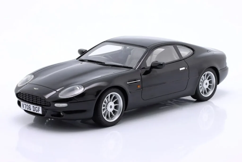 โมเดลรถ 1:18 Aston Martin DB7 ปี 1999 สี bowland ดำ Cult Scale Models