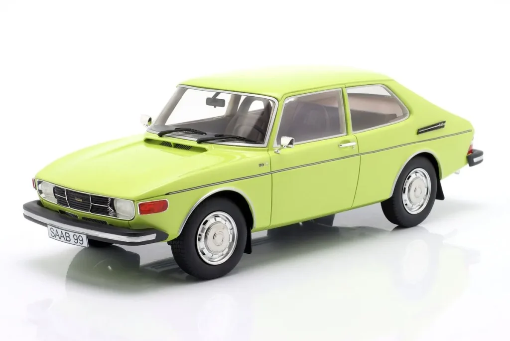 โมเดลรถ 1:18 Saab 99 Combi Coupe ปี 1975 สี opal เขียว Cult Scale Models