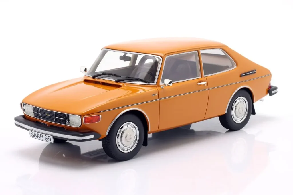 Model 1:18 Saab 99 Combi Coupe year 1975 Colour indian yellowing Cult Scale Models