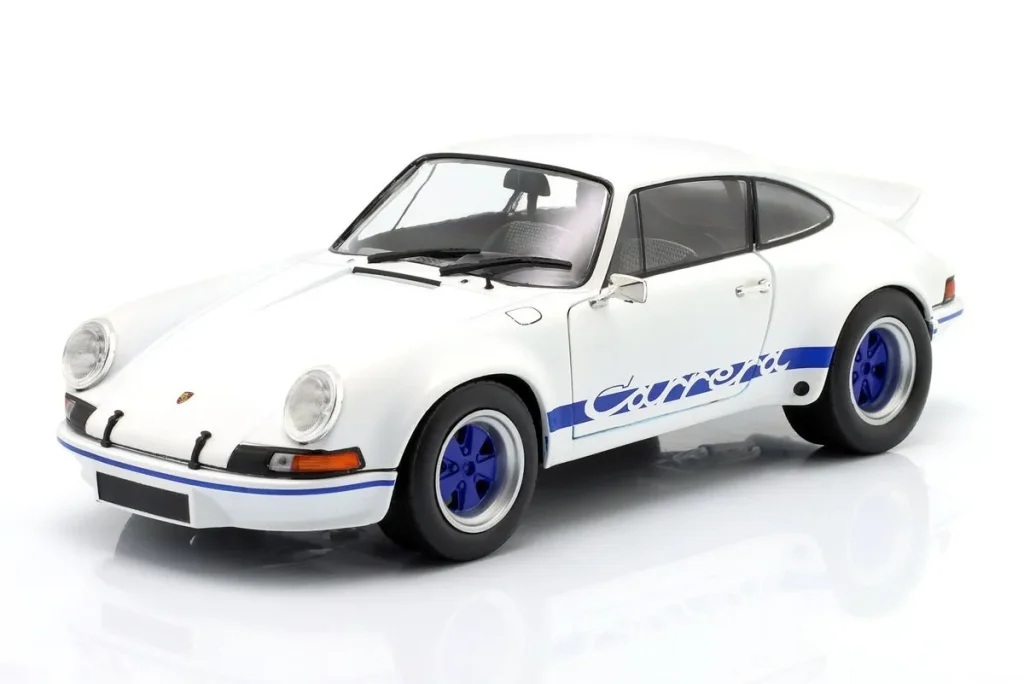 โมเดลรถ 1:18 Porsche 911 Carrera RSR ปี 1973 สีขาว / น้ำเงิน Solido