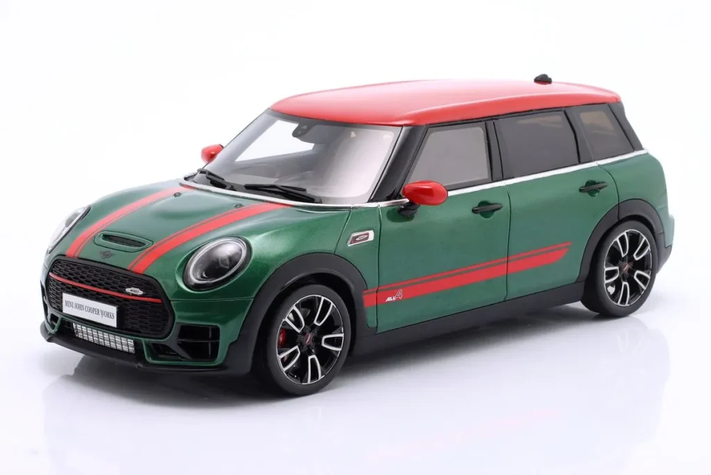 โมเดลรถ 1:18 Mini Clubman (F54) John Cooper Works ปี 2021 สี britisch เขียว Ottomobile