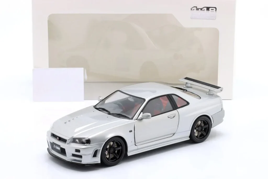โมเดลรถ 1:18 Nissan Skyline GT-R (BNR34) Z-Tune ปี 1999 สีเงิน Solido