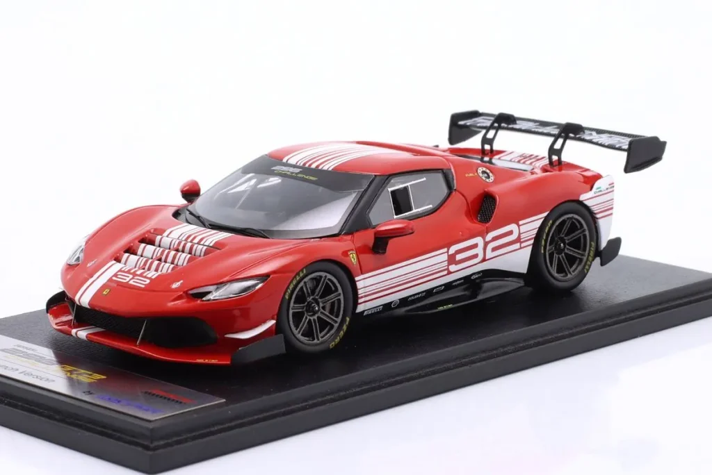 โมเดลรถ 1:43 Ferrari 296 GT3 Challenge #32 ปี 2023 สีแดง / ขาว LookSmart