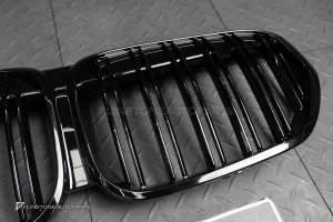 กระจังหน้า BMW F48-F49 LCI เส้นคู่ สีดำเงา