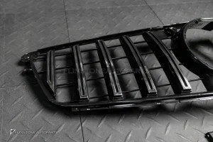 กระจังหน้า W204 C-Class ทรง GT สีดำ-โครเมี่ยม