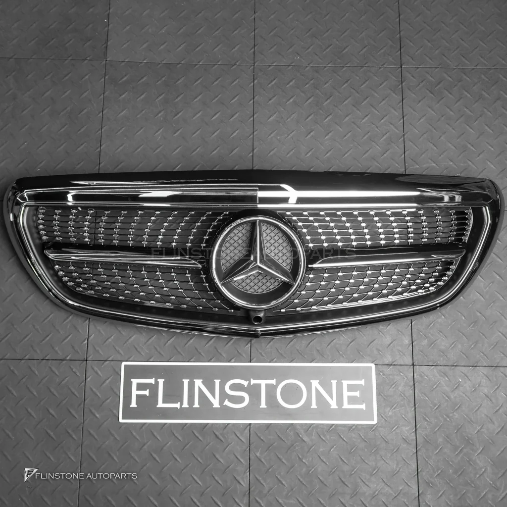 กระจังหน้า W213 E-Class ทรง Diamond ขอบสีโครเมี่ยม มีกล้อง สำหรับรถ Executive