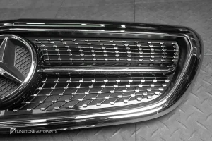 กระจังหน้า W213 E-Class ทรง Diamond ขอบสีโครเมี่ยม มีกล้อง สำหรับรถ Executive