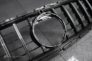 กระจังหน้า W213 E-Class Facelift ทรง E63 AMG สีดำ-โครเมี่ยม มีกล้อง