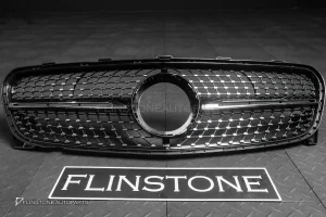 กระจังหน้า W156 GLA-Class Facelift ทรง Diamond สีดำ-โครเมี่ยม