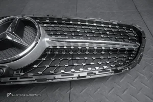 ขาด กระจังหน้า W212 E-Class Facelift ทรง Diamond สีเงิน-โครเมี่ยม