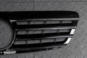 กระจังหน้า W203 C-Class ทรง 4 ก้าน สีดำ-โครเมี่ยม