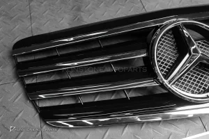 กระจังหน้า W211 E-Class 2007-2009 ทรง Sport 4 ก้าน สีดำ-โครเมี่ยม