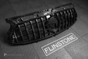 กระจังหน้า H247 GLA-Class ทรง GT สำหรับรถ AMG สีดำ-โครเมียม