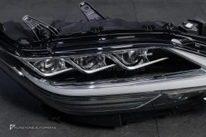 ไฟหน้าเปลี่ยนโฉม Lexus LM300h สำหรับ Toyota Alphard – Veflire