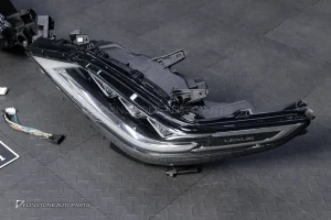 ไฟหน้าเปลี่ยนโฉม Lexus LM300h สำหรับ Toyota Alphard – Veflire