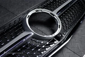 กระจังหน้า W447 V-Class ทรง Diamond มีกล้อง