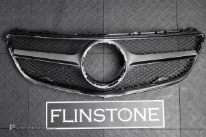กระจังหน้า W207 E-Class Coupe Facelift ทรงเดิมติดรถ มีกล้องหน้า สีเทา-โครเมี่ยม