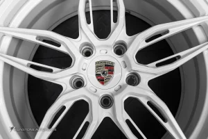 ล้อ USED Custom Forged PORSCHE 992 ไม่ทราบชื่อลาย 5-130 สีขาว ขอบ 20 และ 21 (ของลูกค้าคุณคลิ๊ก)