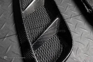 ครอบช่องลม ซุ้มล้อหลัง Carbon Fiber Porsche 718 Cayman ทรง เดิมติดรถ