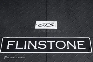 โลโก้ Porsche GTS ติดท้ายรถ สีดำเงา