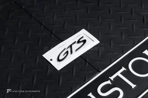 โลโก้ Porsche GTS ติดท้ายรถ สีดำเงา