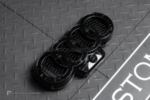 ฐาน โลโก้กระจัง Audi Q8