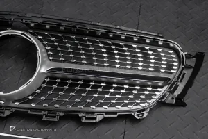 กระจังหน้า W213 E-Class ทรง Diamond มีกล้องหน้า