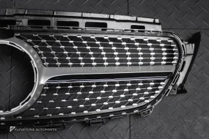 กระจังหน้า W213 E-Class ทรง Diamond มีกล้องหน้า