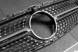 กระจังหน้า W205 C-Class ทรง Diamond สีเทา-โครเมี่ยม