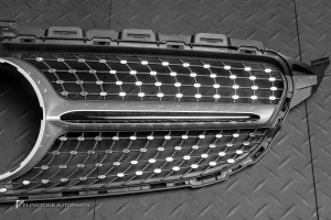 กระจังหน้า W205 C-Class ทรง Diamond สีเทา-โครเมี่ยม