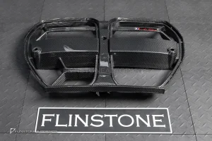 กระจังหน้า Dry Carbon USUS Autoclave สำหรับ BMW M4 G82 ทรง M4 CSL