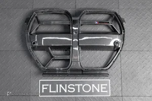 กระจังหน้า Dry Carbon USUS Autoclave สำหรับ BMW M4 G82 ทรง M4 CSL