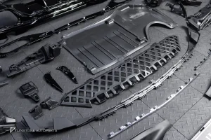 ชุดกันชนหน้า สำหรับ W206 C-Class ทรง AMG Dynamic