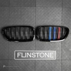 กระจังหน้า BMW F10 Series 5 เส้นคู่ ดำเงา มีแถบ 3 สี