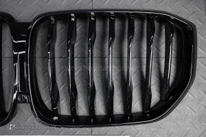 กระจังหน้า BMW X5 G05 เส้นเดี่ยว สีดำเงา ทรง X5M