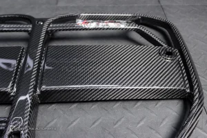 กระจังหน้า Carbon fiber สำหรับ BMW G22 Series 4 ทรง CSL