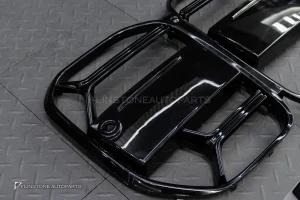 กระจังหน้า สำหรับ BMW G22 Series 4 ทรง CSL สีดำเงา