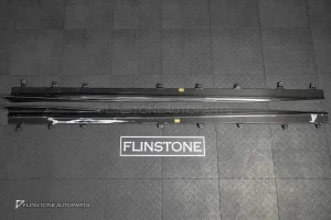 สเกิร์ตข้าง Carbon fiber สำหรับ BMW G42 Series 2 ทรง Future design