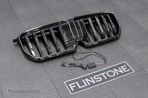 กระจังหน้า LED สำหรับ BMW X1 U11 เส้นเดี่ยว สีดำเงา