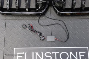 กระจังหน้า LED สำหรับ BMW X1 U11 เส้นเดี่ยว สีดำเงา
