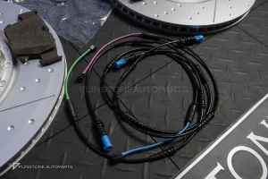 ชุดเบรค M Performance สำหรับ BMW I5 G60 แท้ สีแดง