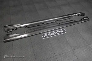 สเกิร์ตข้าง Carbon fiber สำหรับ W117 CLA-Class ทรง Revozport