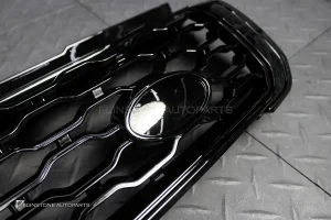 กระจังหน้า สำหรับ Range Rover Evoque สีดำเงา ไม่มีโลโก้ติดกระจัง