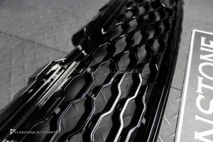 กระจังหน้า สำหรับ Range Rover Evoque สีดำเงา ไม่มีโลโก้ติดกระจัง