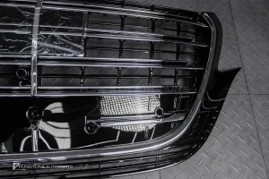 ชุดกระจังหน้า LED V-Class Facelift V300 AMG พร้อมฐานรองป้ายทะเบียน