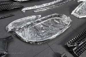 ชุดแต่งกันชนรอบ W222 S-Class เป็น Maybach S680 พร้อม ไฟท้าย OLED