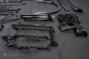 ชุดแปลงโฉมรอบคัน Porsche Cayenne 9Y0.2 หน้า Turbo GT 2024 ท้าย Sport Design ดิฟ Carbon